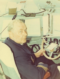 Jan za kniplem v IL-14