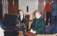 Vpravo Tatiana Wiesnerová – zřejmě s chotí R. Firkušného 