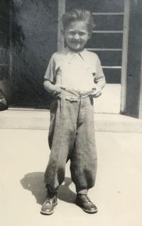 Juraj Stern detstvo